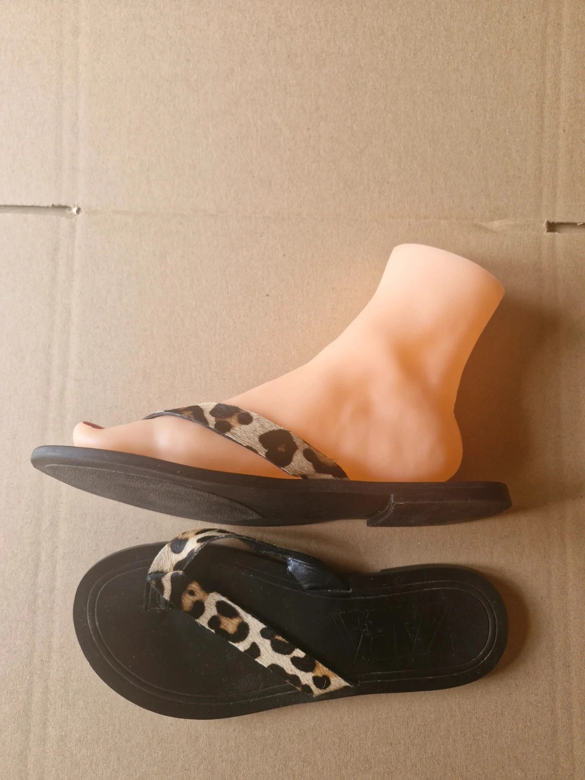Zara – Chinelos de couro com estampa de leopardo – Tamanho 36 – photo 5